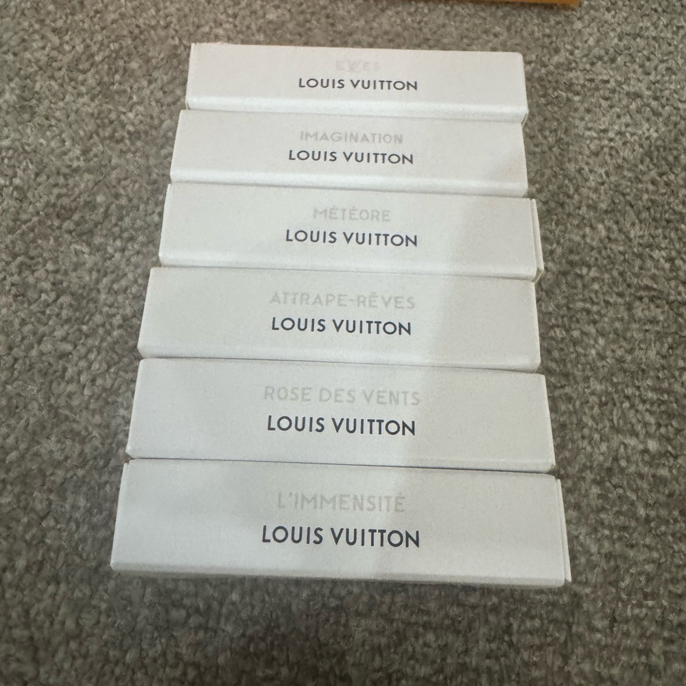 Louis Vuitton Fragrance Collection in White Packaging - Picture 3 of 5